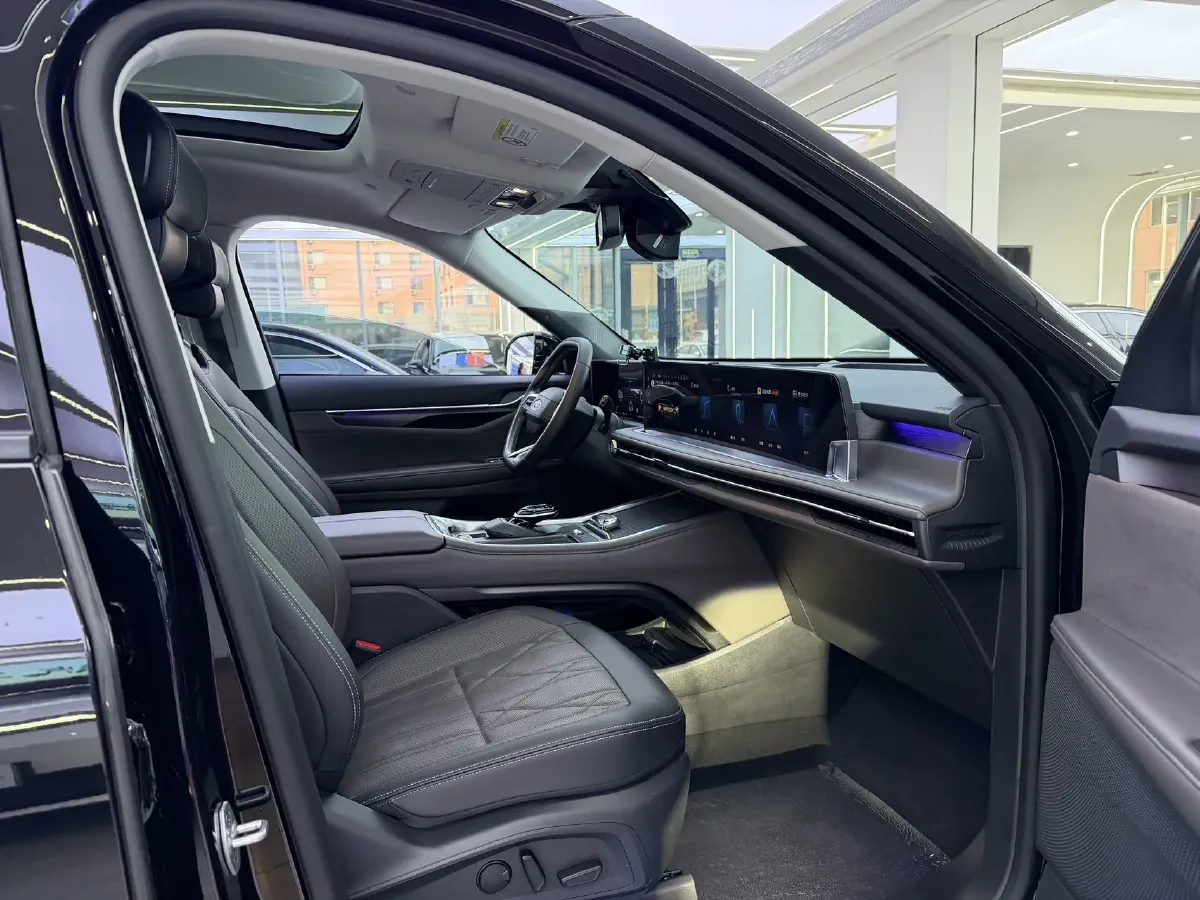 2025 Ford Edge 2.0T 252HP L4 8AT,autocango,china used car exporter,china ev exporter,chinese used car exporter,chinese used ev exporter