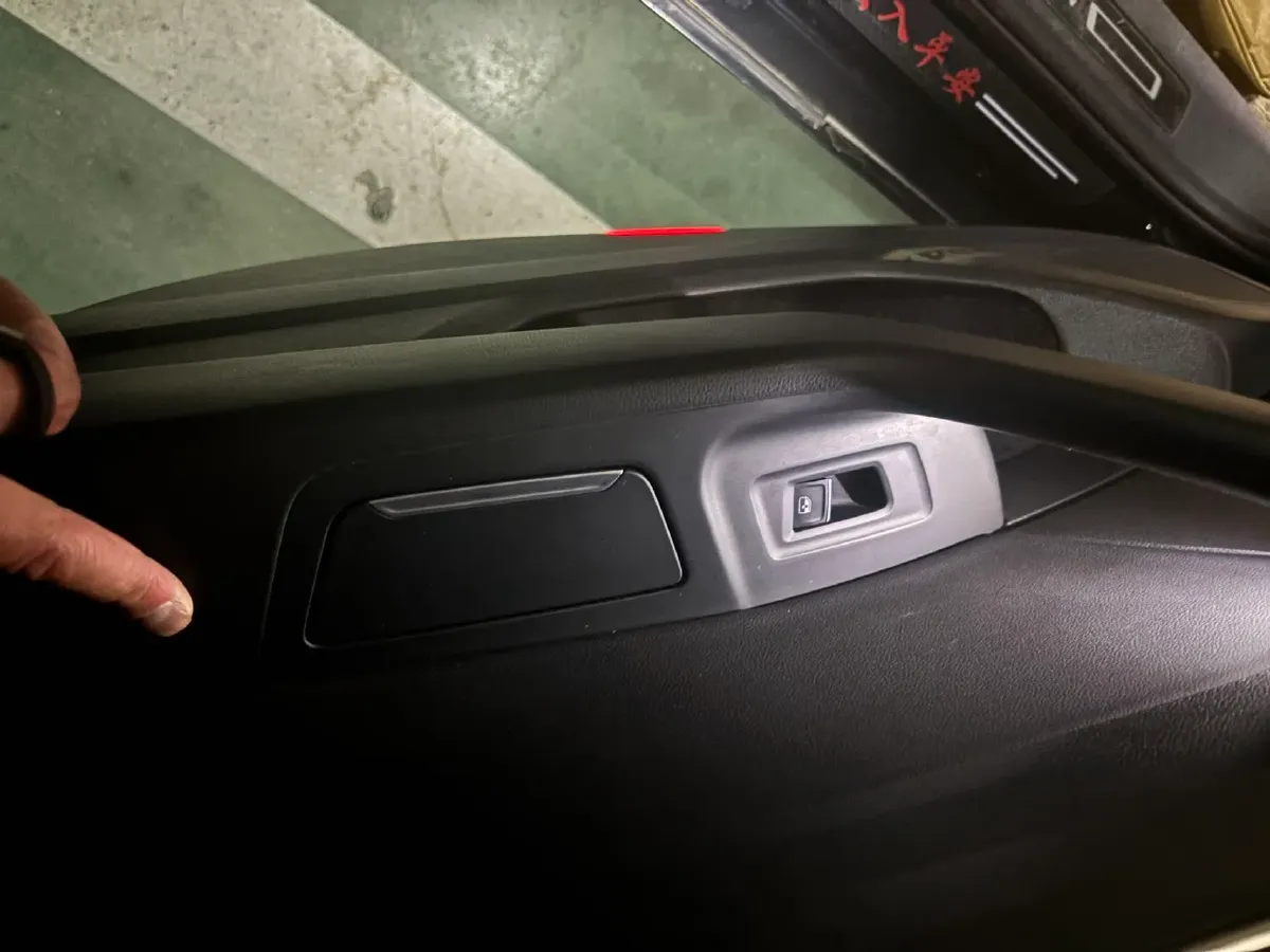 2020 Volkswagen Magotan 2.0T 186HP L4 7DCT,autocango,china used car exporter,china ev exporter,chinese used car exporter,chinese used ev exporter