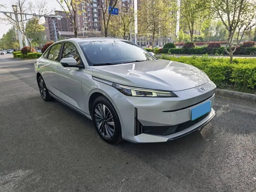 2024 ChangAn QiYuan A05 1.5L 110HP L4 E-CVT PHEV 18.99KWH,autocango,china used car exporter,china ev exporter,chinese used car exporter,chinese used ev exporter