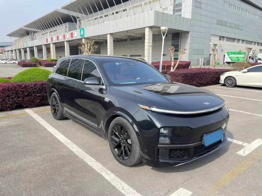 2023 Li L8 Range Extended 154HP REEV 40.9KWH,autocango,china used car exporter,china ev exporter,chinese used car exporter,chinese used ev exporter