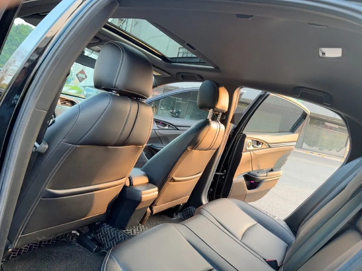 2021 Honda Civic 1.5T 177HP L4 CVT,autocango,china used car exporter,china ev exporter,chinese used car exporter,chinese used ev exporter