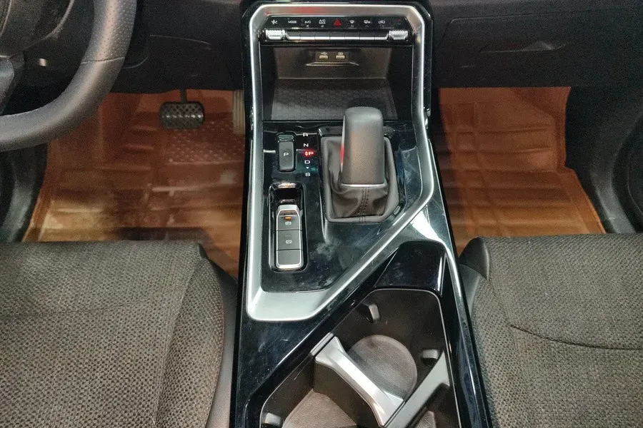 2022 WuLing XingChen 2.0L 136HP L4 1DHT Hybrid 1.8KWH,autocango,china used car exporter,china ev exporter,chinese used car exporter,chinese used ev exporter