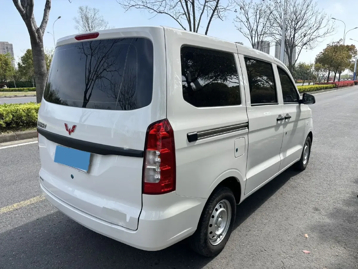 2022 JinBei Little Sea Lion X30 1.5L 102HP L4 5MT,autocango,china used car exporter,china ev exporter,chinese used car exporter,chinese used ev exporter