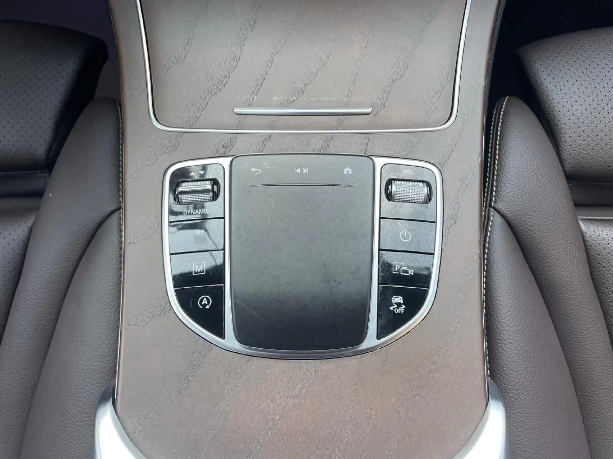 2022 Mercedes-Benz GLC Class 2.0T 258HP L4 9AT,autocango,china used car exporter,china ev exporter,chinese used car exporter,chinese used ev exporter