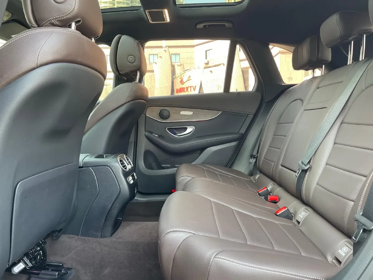 2022 Mercedes-Benz GLC Class 2.0T 258HP L4 9AT,autocango,china used car exporter,china ev exporter,chinese used car exporter,chinese used ev exporter