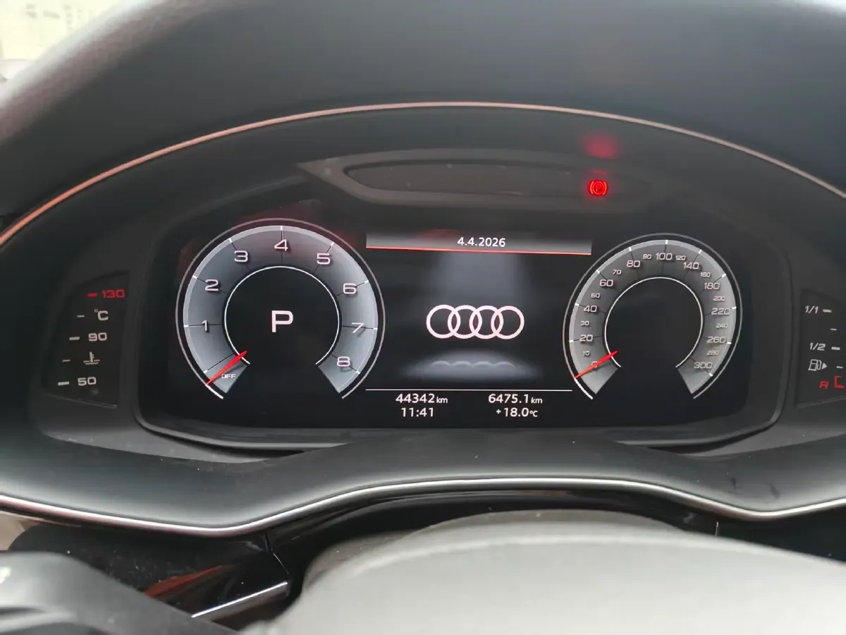 2023 Audi Q7 2.0T 265HP L4 8AT,autocango,china used car exporter,china ev exporter,chinese used car exporter,chinese used ev exporter