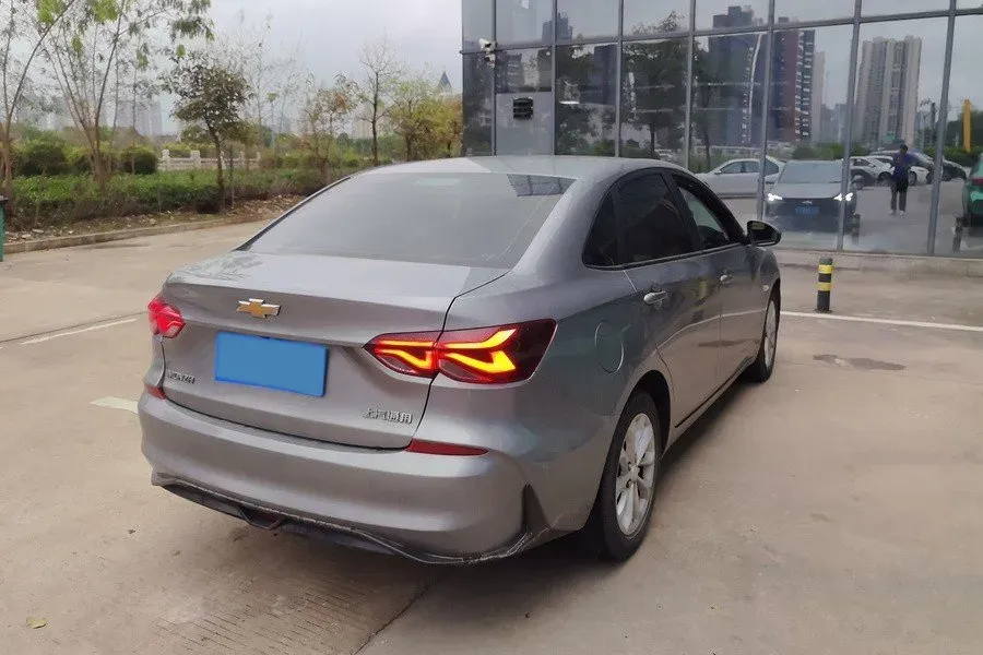 2023 Chevrolet Monza 1.5L 113HP L4 6DCT,autocango,china used car exporter,china ev exporter,chinese used car exporter,chinese used ev exporter