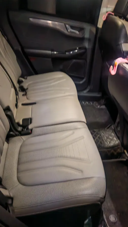 2020 Ford Escape 2.0T 248HP L4 8AT,autocango,china used car exporter,china ev exporter,chinese used car exporter,chinese used ev exporter