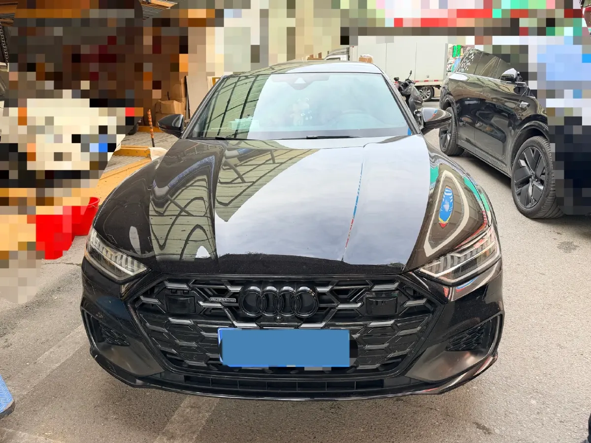 2024 Audi A7L 2.0T 245HP L4 7DCT,autocango,china used car exporter,china ev exporter,chinese used car exporter,chinese used ev exporter