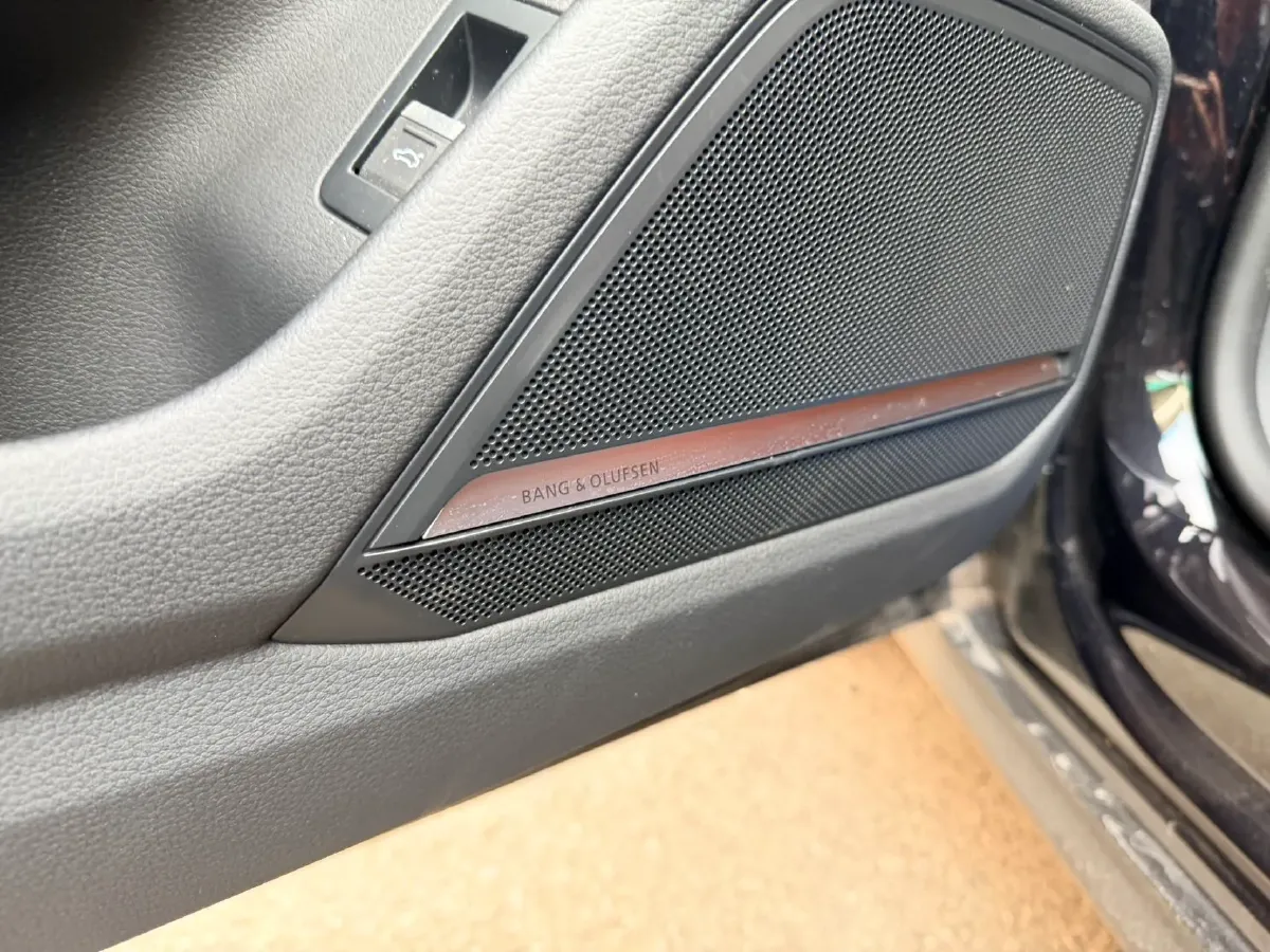 2024 Audi A7L 2.0T 245HP L4 7DCT,autocango,china used car exporter,china ev exporter,chinese used car exporter,chinese used ev exporter