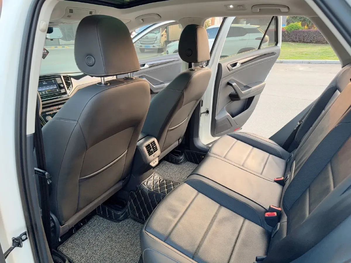 2018 Borgward BX7 2.0T 224HP L4 6AT,autocango,china used car exporter,china ev exporter,chinese used car exporter,chinese used ev exporter