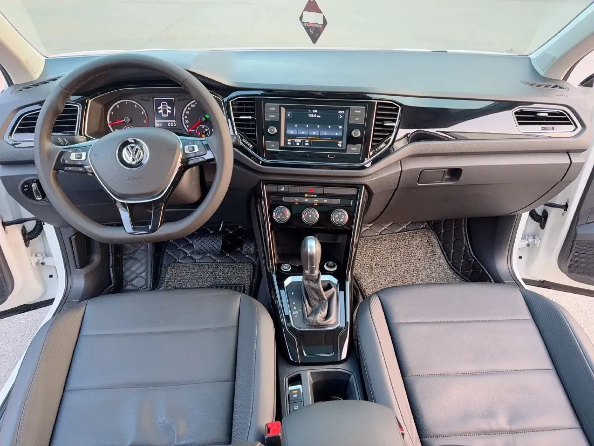 2018 Borgward BX7 2.0T 224HP L4 6AT,autocango,china used car exporter,china ev exporter,chinese used car exporter,chinese used ev exporter