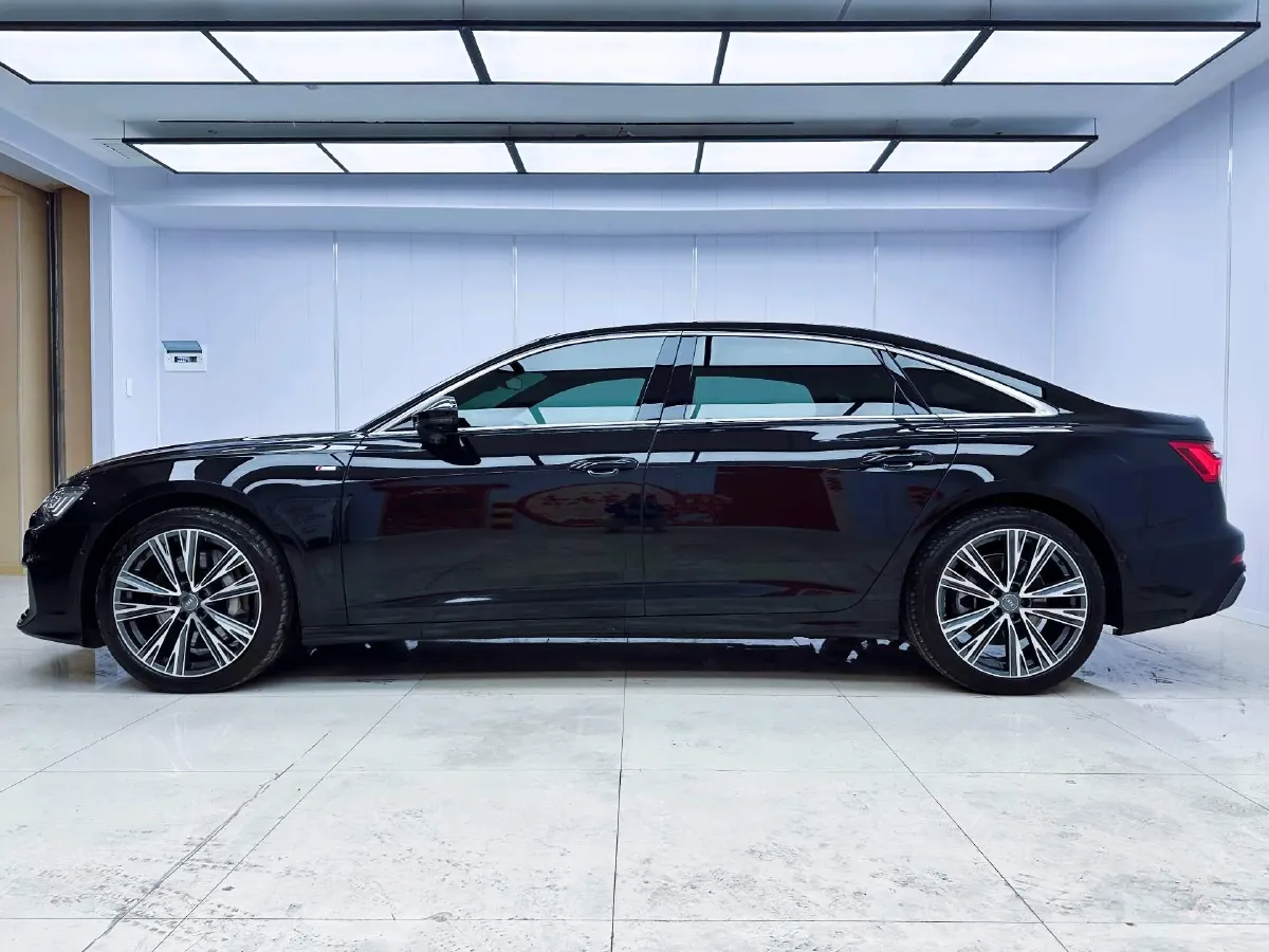 2021 Audi A6L 3.0T 340HP V6 7DCT,autocango,china used car exporter,china ev exporter,chinese used car exporter,chinese used ev exporter