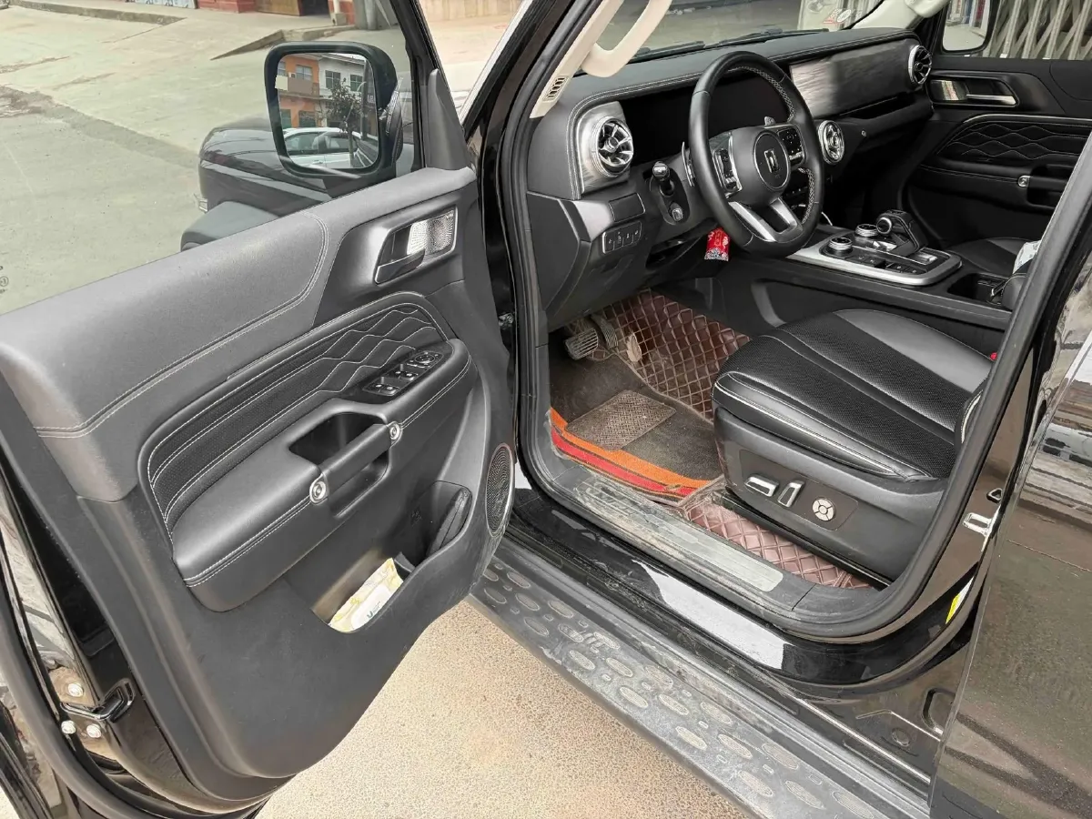 2024 Tank 300 2.0T 227HP L4 8AT,autocango,china used car exporter,china ev exporter,chinese used car exporter,chinese used ev exporter