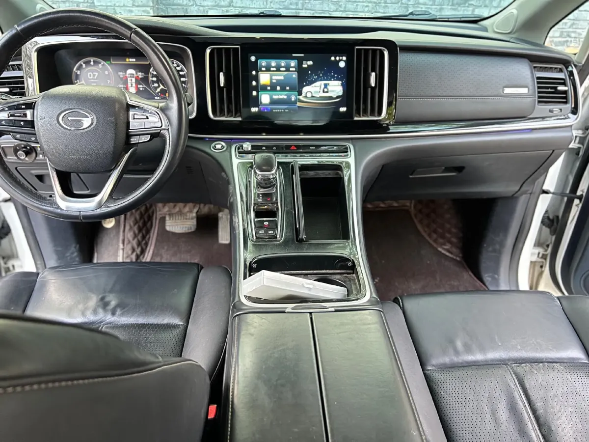 2021 GAC Trumpchi M8 2.0T 252HP L4 8AT,autocango,china used car exporter,china ev exporter,chinese used car exporter,chinese used ev exporter