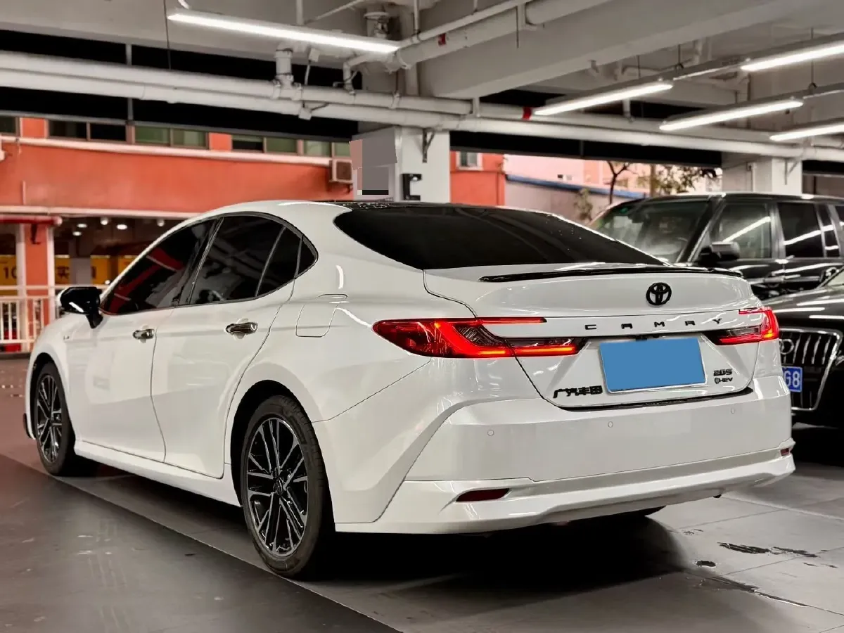 2024 Toyota Camry 2.0L 152HP L4 E-CVT Hybrid,autocango,china used car exporter,china ev exporter,chinese used car exporter,chinese used ev exporter