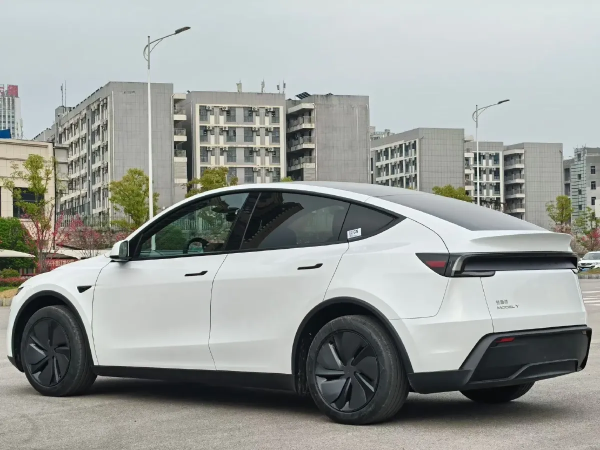 2026 Tesla Model Y BEV,autocango,china used car exporter,china ev exporter,chinese used car exporter,chinese used ev exporter