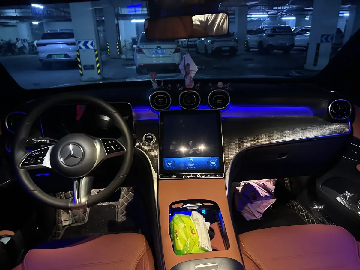 2025 Mercedes-Benz GLC Class 2.0T 204HP L4 9AT,autocango,china used car exporter,china ev exporter,chinese used car exporter,chinese used ev exporter