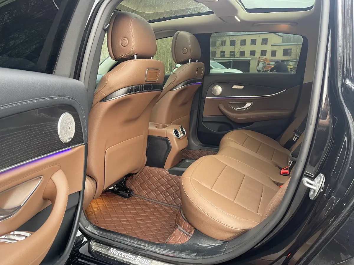 2020 Mercedes-Benz E Class 2.0T 258HP L4 9AT,autocango,china used car exporter,china ev exporter,chinese used car exporter,chinese used ev exporter