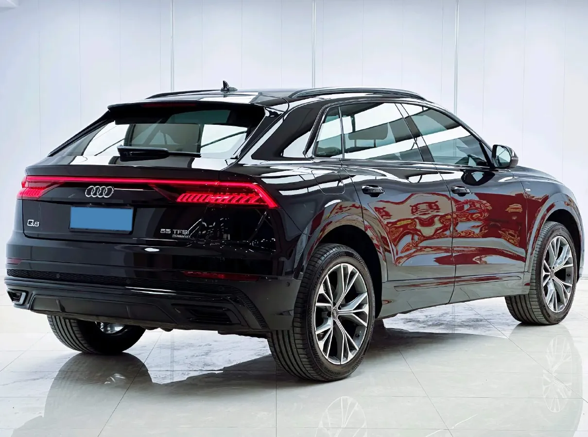 2019 Audi Q8 3.0T 340HP V6 8AT,autocango,china used car exporter,china ev exporter,chinese used car exporter,chinese used ev exporter