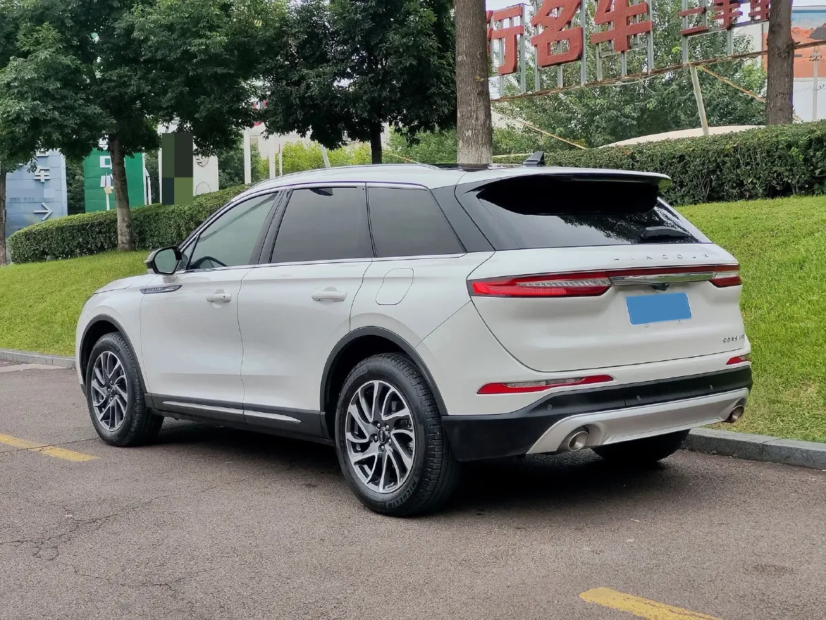 2021 Lincoln Corsair 2.0T 245HP L4 8AT,autocango,china used car exporter,china ev exporter,chinese used car exporter,chinese used ev exporter