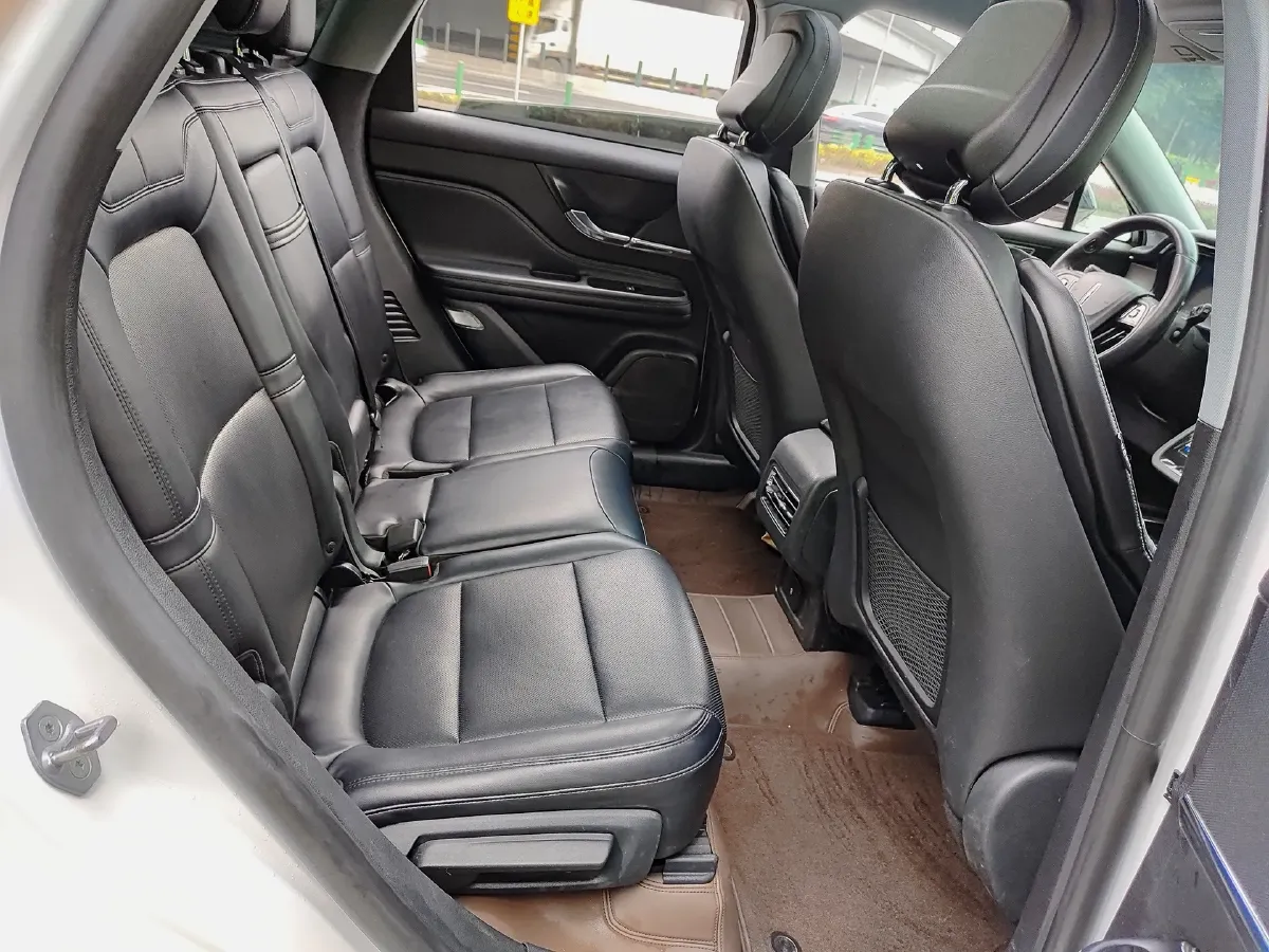 2021 Lincoln Corsair 2.0T 245HP L4 8AT,autocango,china used car exporter,china ev exporter,chinese used car exporter,chinese used ev exporter