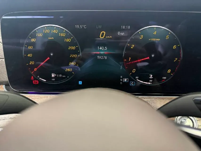 2022 Mercedes-Benz E Class 2.0T 258HP L4 9AT,autocango,china used car exporter,china ev exporter,chinese used car exporter,chinese used ev exporter