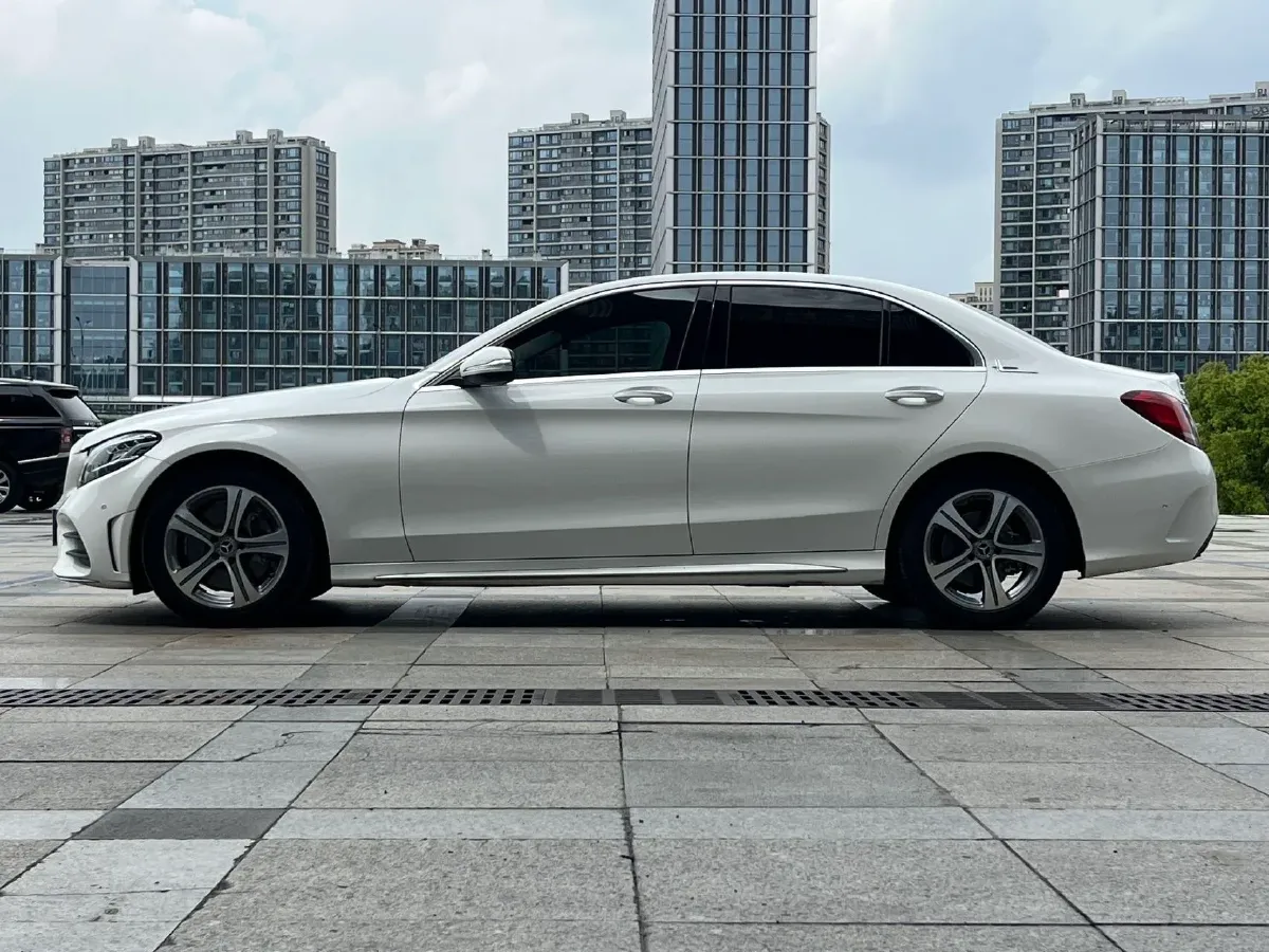 2020 Mercedes-Benz C Class 1.5T 184HP L4 9AT,autocango,china used car exporter,china ev exporter,chinese used car exporter,chinese used ev exporter