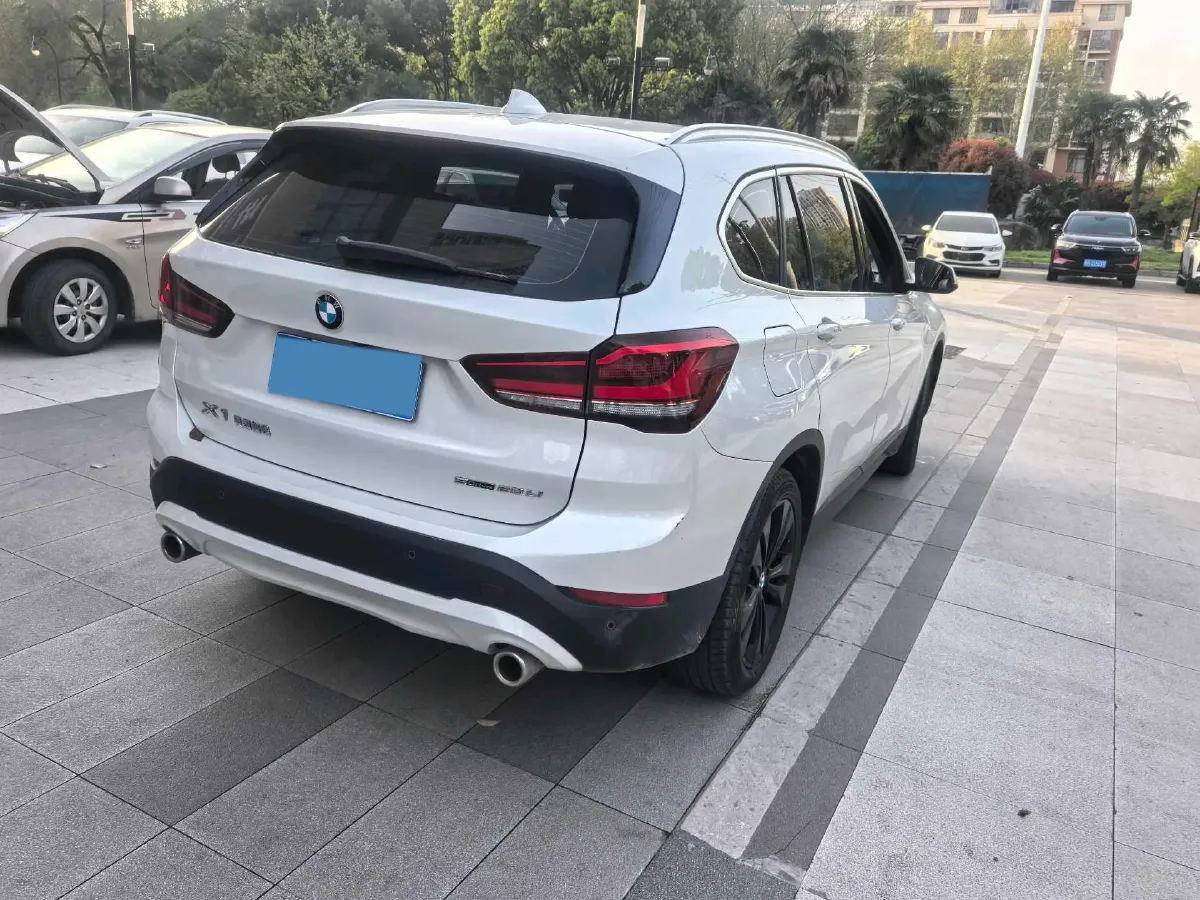 2020 BMW X1 1.5T 140HP L3 7DCT,autocango,china used car exporter,china ev exporter,chinese used car exporter,chinese used ev exporter