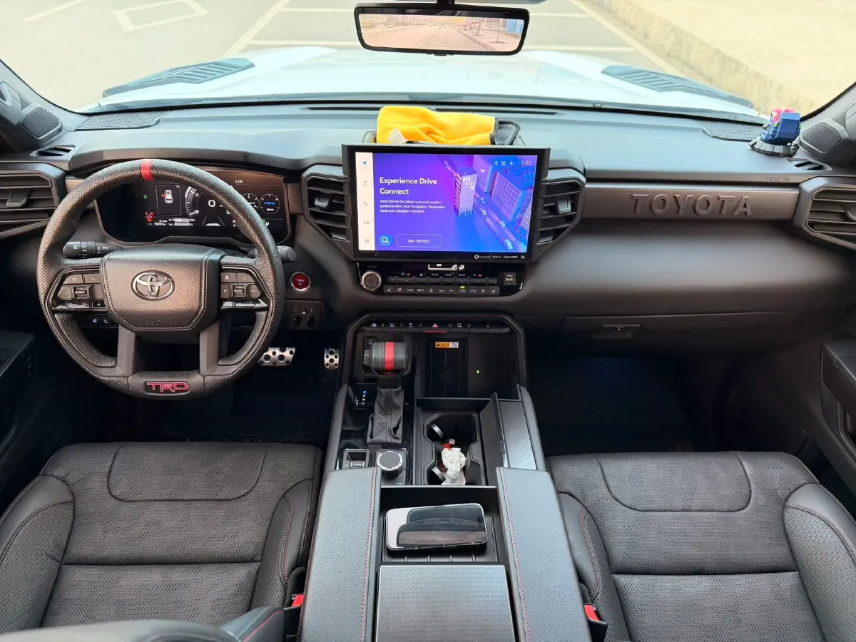 2023 HongQi H5 1.8T 197HP L4 8AT,autocango,china used car exporter,china ev exporter,chinese used car exporter,chinese used ev exporter