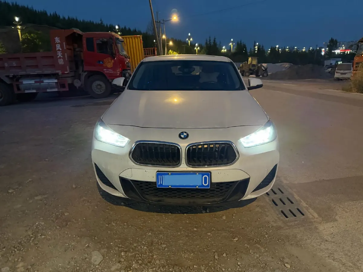 2022 BMW X2 2.0T 192HP L4 7DCT,autocango,china used car exporter,china ev exporter,chinese used car exporter,chinese used ev exporter