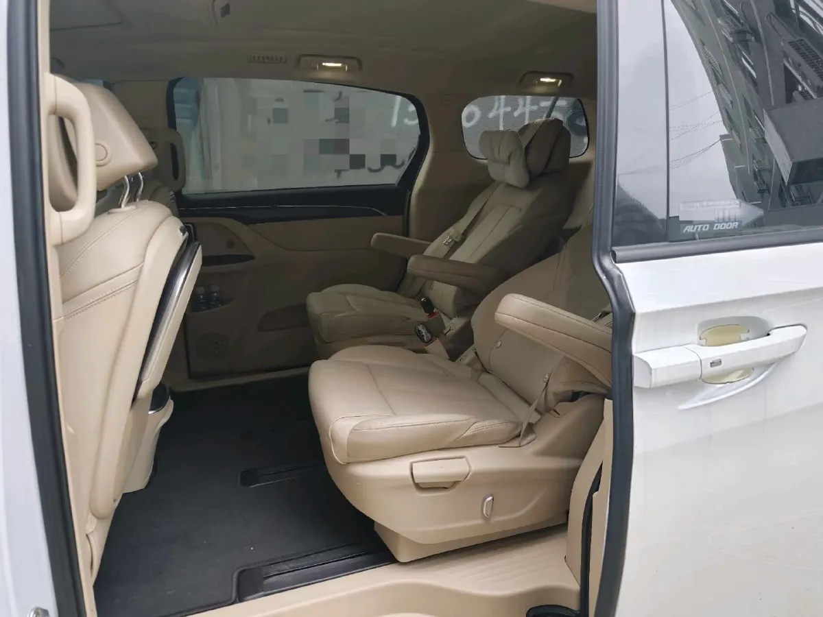 2023 Buick GL8 2.0T 237HP L4 9AT,autocango,china used car exporter,china ev exporter,chinese used car exporter,chinese used ev exporter