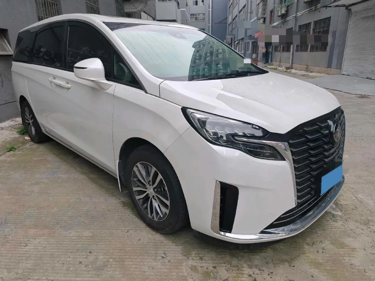 2023 Buick GL8 2.0T 237HP L4 9AT,autocango,china used car exporter,china ev exporter,chinese used car exporter,chinese used ev exporter