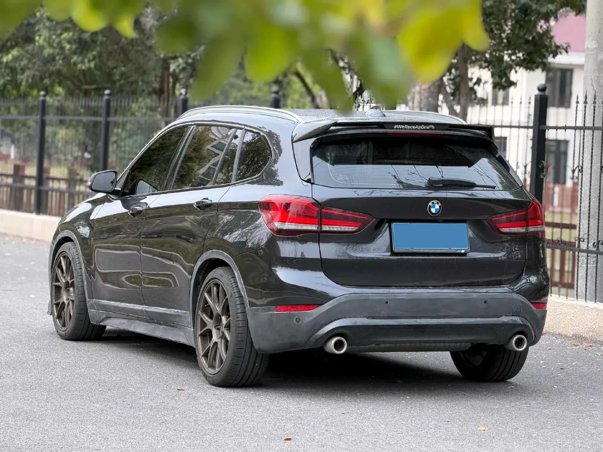 2022 BMW X1 2.0T 192HP L4 7DCT,autocango,china used car exporter,china ev exporter,chinese used car exporter,chinese used ev exporter