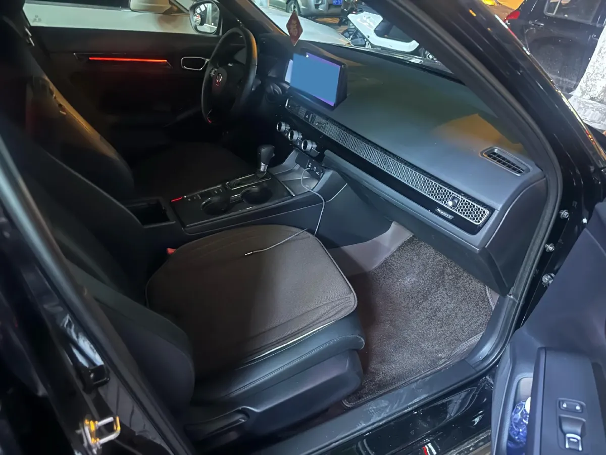 2025 Honda Civic 1.5T 182HP L4 CVT,autocango,china used car exporter,china ev exporter,chinese used car exporter,chinese used ev exporter