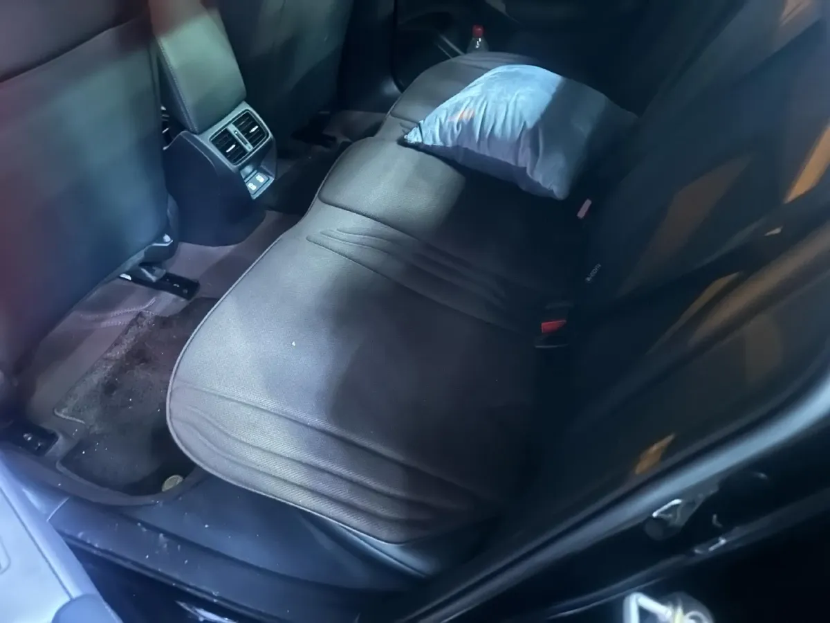 2025 Honda Civic 1.5T 182HP L4 CVT,autocango,china used car exporter,china ev exporter,chinese used car exporter,chinese used ev exporter