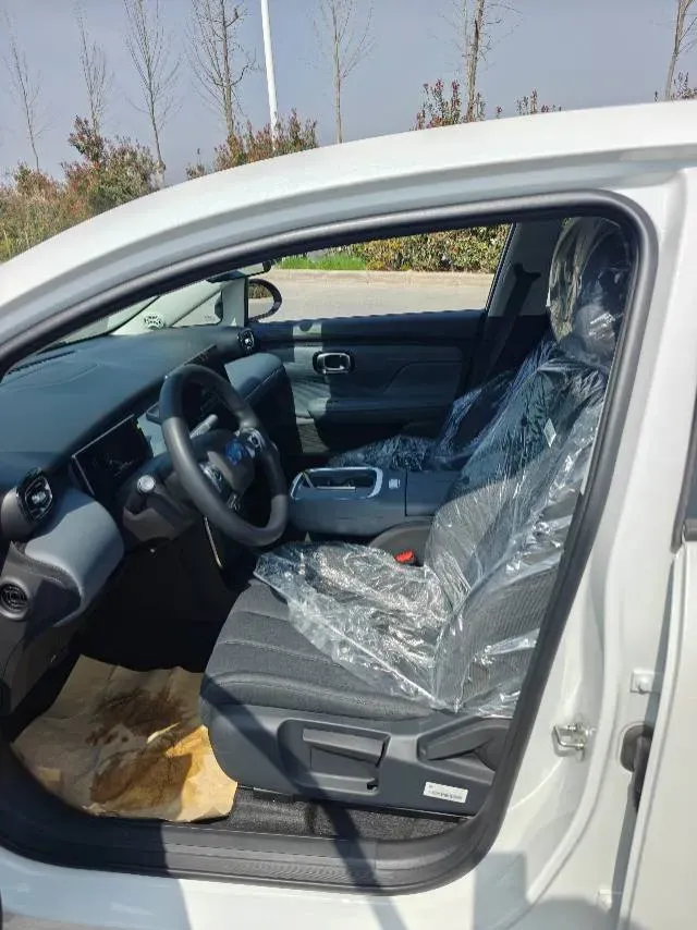 2025 Aion AION UT BEV,autocango,china used car exporter,china ev exporter,chinese used car exporter,chinese used ev exporter