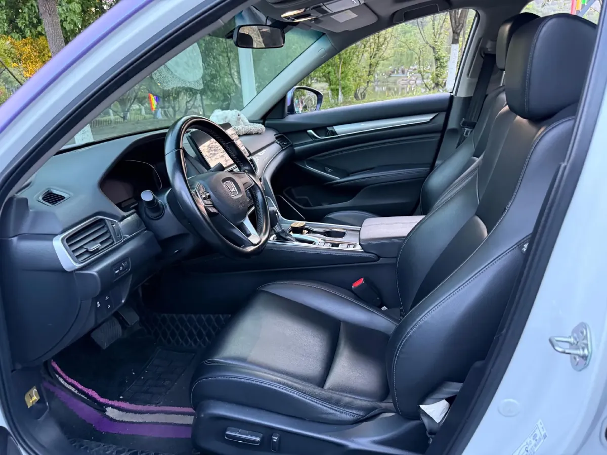 2022 Honda Accord 1.5T 194HP L4 CVT,autocango,china used car exporter,china ev exporter,chinese used car exporter,chinese used ev exporter