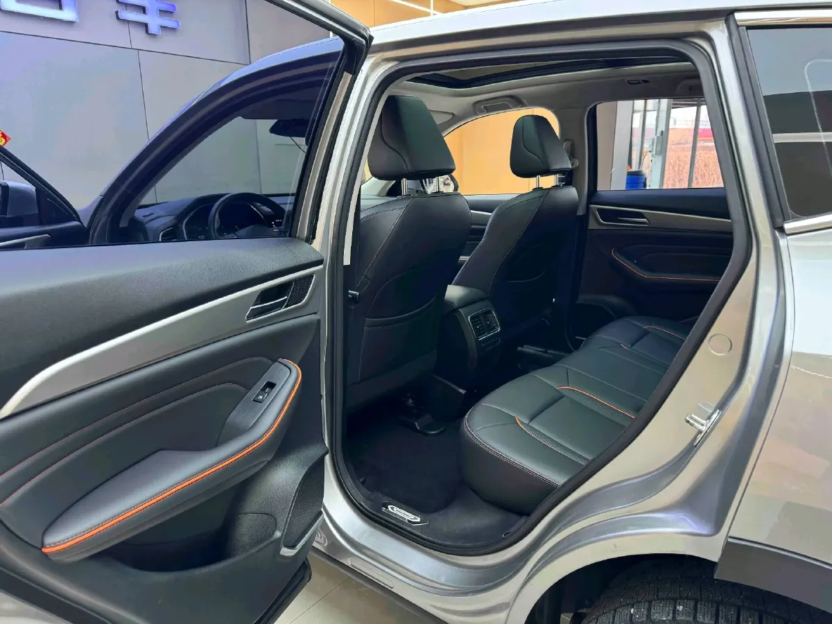 2021 Haval F7 1.5T 169HP L4 7DCT,autocango,china used car exporter,china ev exporter,chinese used car exporter,chinese used ev exporter