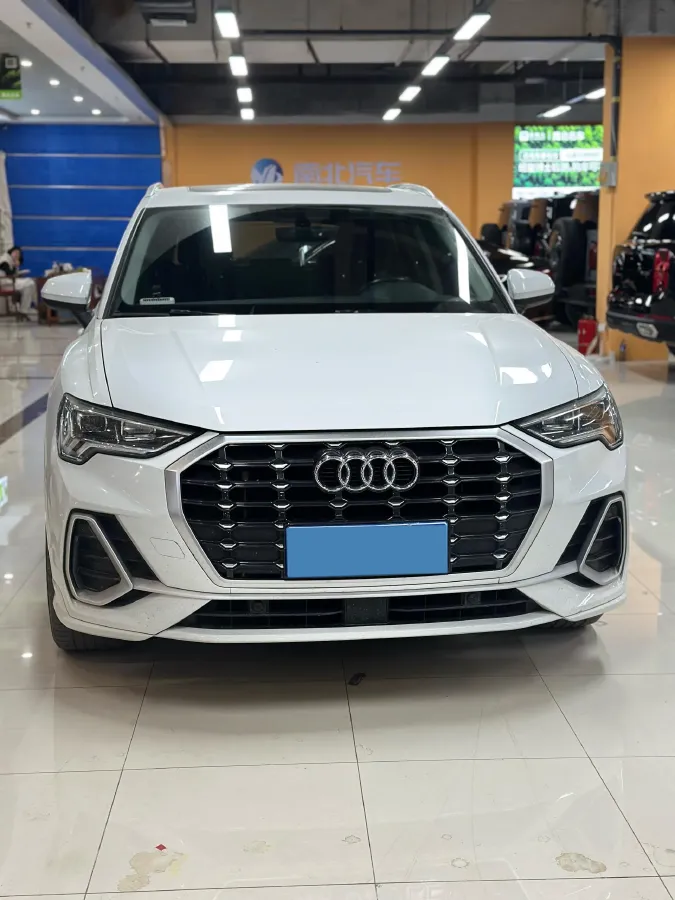 2022 Audi Q3 1.4T 150HP L4 7DCT,autocango,china used car exporter,china ev exporter,chinese used car exporter,chinese used ev exporter