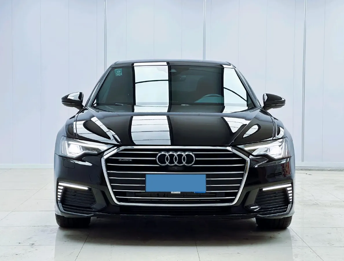2020 Audi A6L 2.0T 252HP L4 7DCT PHEV 14.1KWH,autocango,china used car exporter,china ev exporter,chinese used car exporter,chinese used ev exporter