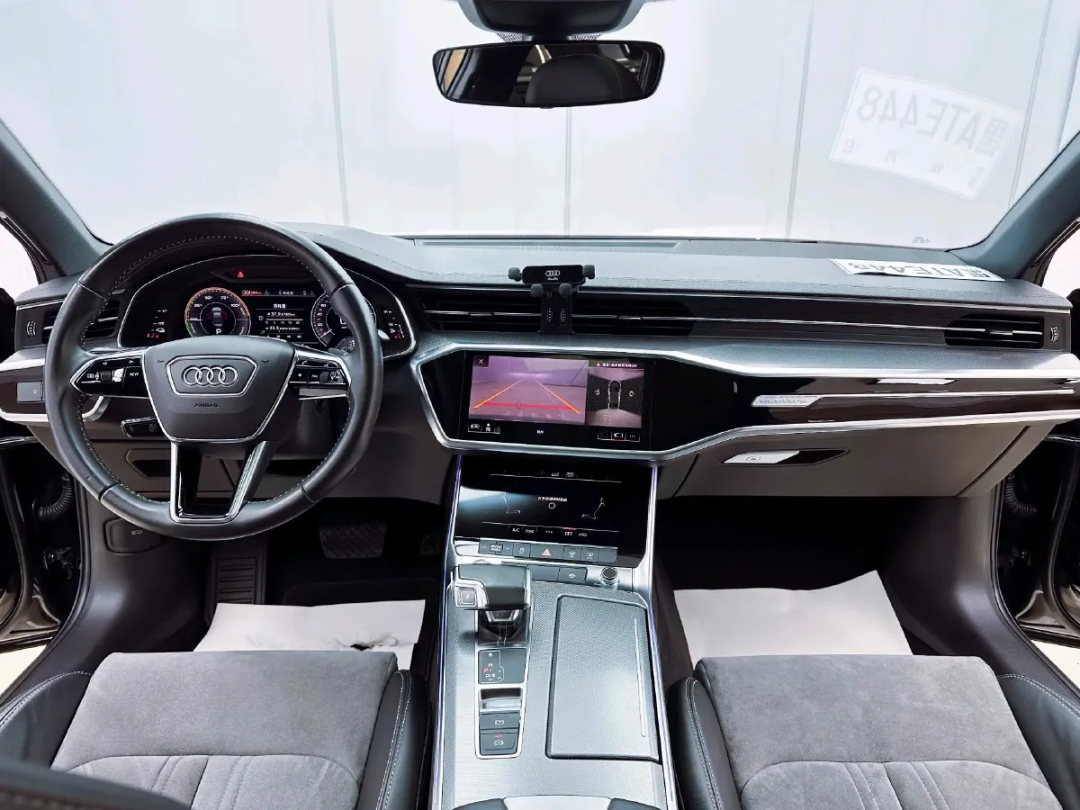 2020 Audi A6L 2.0T 252HP L4 7DCT PHEV 14.1KWH,autocango,china used car exporter,china ev exporter,chinese used car exporter,chinese used ev exporter