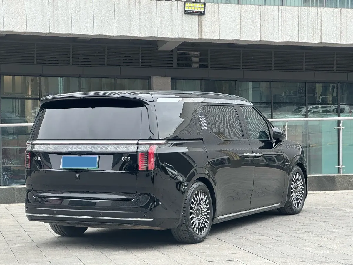 2024 Zeekr 009 BEV 108KWH,autocango,china used car exporter,china ev exporter,chinese used car exporter,chinese used ev exporter