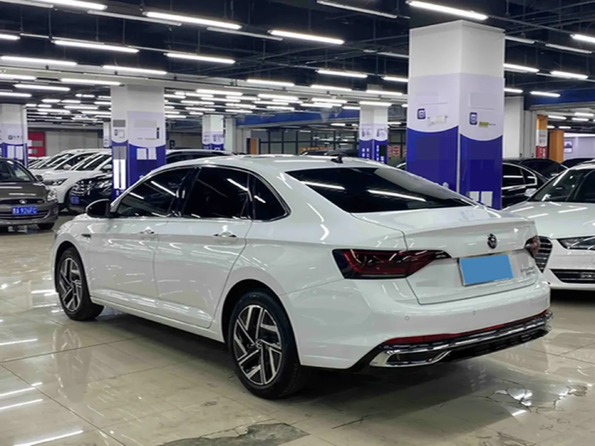 2023 Volkswagen Sagitar 1.5T 160HP L4 7DCT,autocango,china used car exporter,china ev exporter,chinese used car exporter,chinese used ev exporter