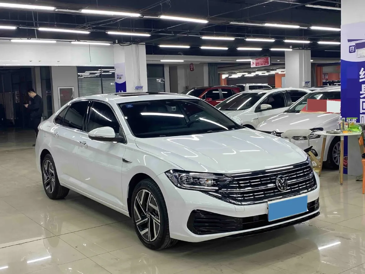 2023 Volkswagen Sagitar 1.5T 160HP L4 7DCT,autocango,china used car exporter,china ev exporter,chinese used car exporter,chinese used ev exporter