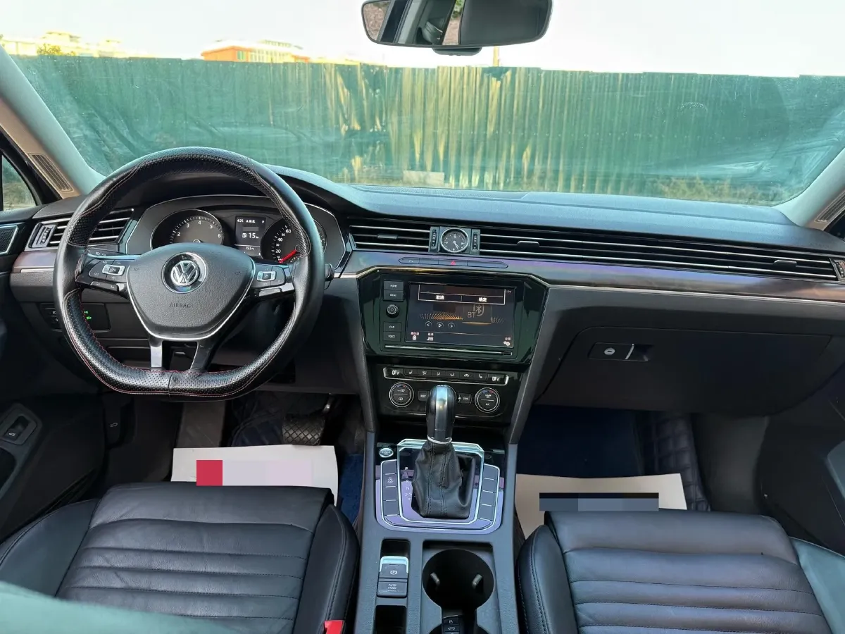 2019 Volkswagen Magotan 2.0T 186HP L4 7DCT,autocango,china used car exporter,china ev exporter,chinese used car exporter,chinese used ev exporter