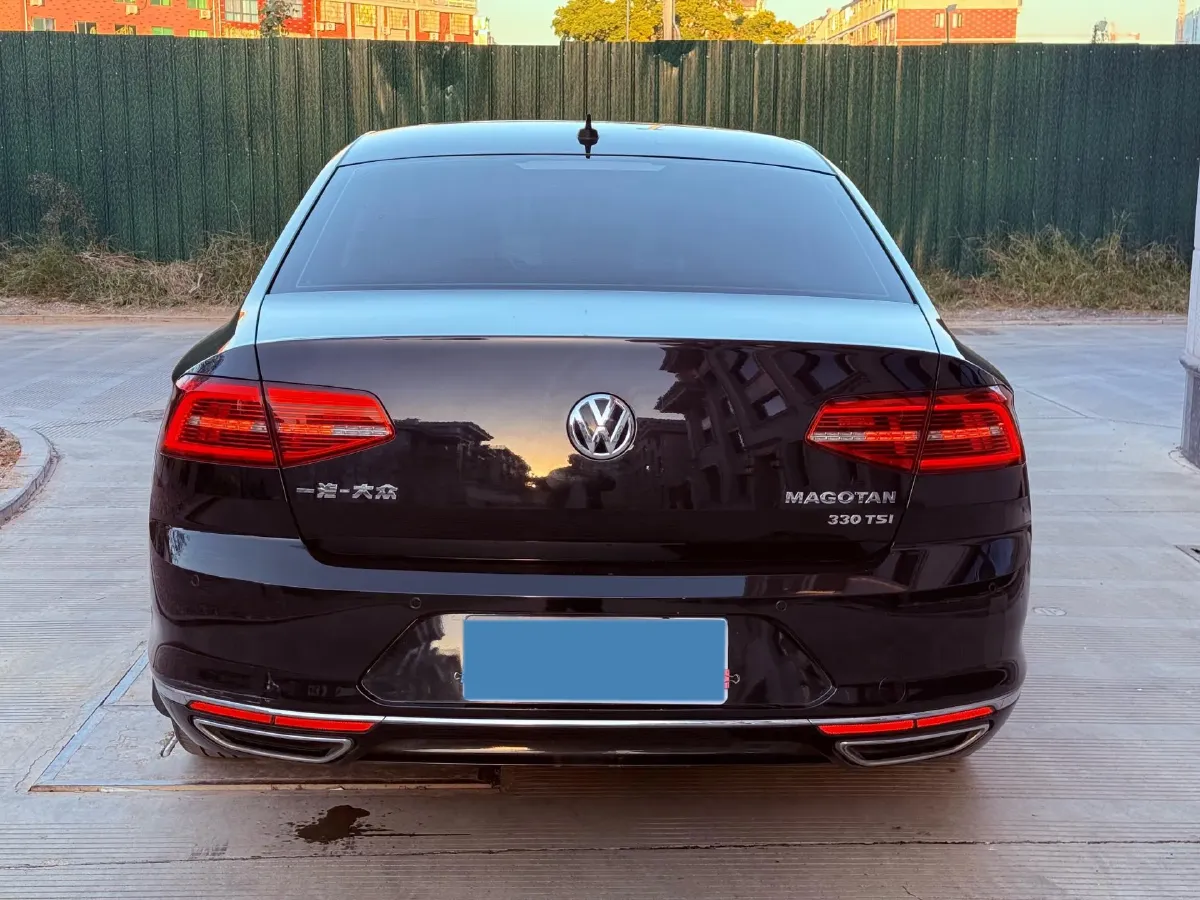 2019 Volkswagen Magotan 2.0T 186HP L4 7DCT,autocango,china used car exporter,china ev exporter,chinese used car exporter,chinese used ev exporter