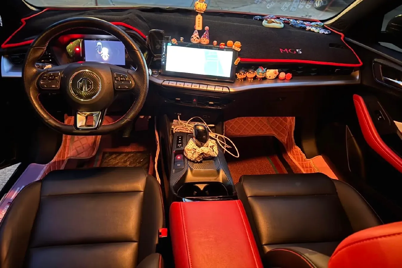 2021 MG 5 1.5T 173HP L4 7DCT,autocango,china used car exporter,china ev exporter,chinese used car exporter,chinese used ev exporter