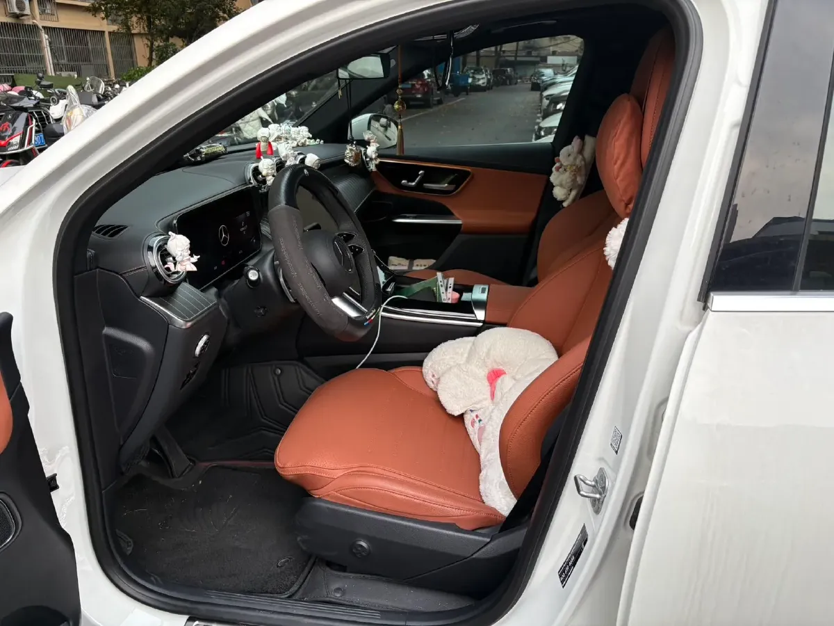 2023 Mercedes-Benz GLC Class 2.0T 258HP L4 9AT,autocango,china used car exporter,china ev exporter,chinese used car exporter,chinese used ev exporter