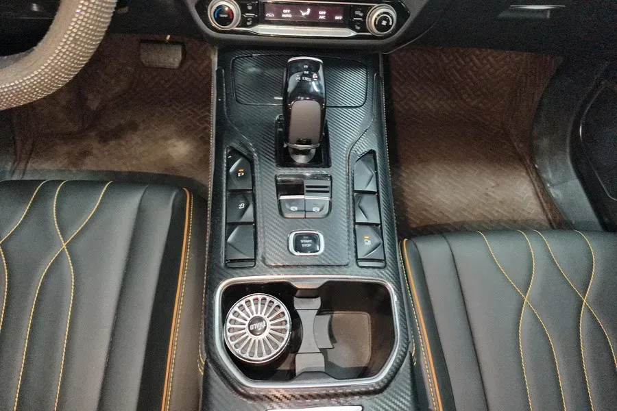 2023 Bestune T77 1.5T 169HP L4 7DCT,autocango,china used car exporter,china ev exporter,chinese used car exporter,chinese used ev exporter